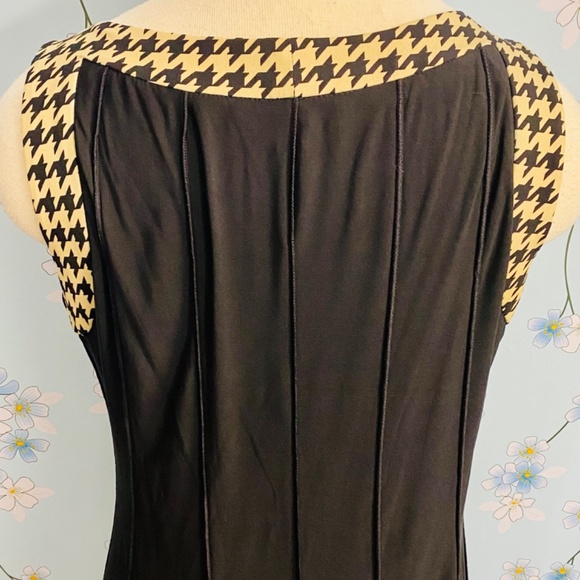 Two Piece Ladies Dress and Matching Cardigan - Picture 6 of 8